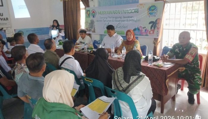 Sinergi Bangun Desa, Babinsa Hadiri Musyawarah Tahunan BUMNagori Karang Anyar.