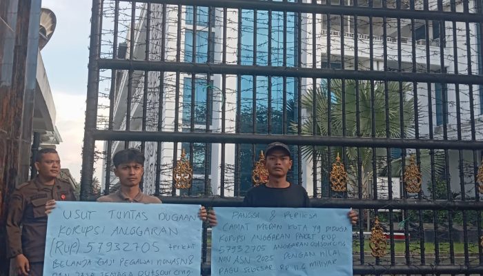 (GERAM) DESAK KEJATISU USUT DUGAAN KEJANGGALAN ANGGARAN OUTSOURCING KANTOR CAMAT MEDAN KOTA
