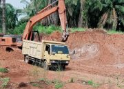 Aktivitas tambang Galian C ilegal di sinyalir kembali beroperasi secara terbuka di wilayah Desa Gunung rante, Kecamatan Talawi, Kabupaten Batu Bara.
